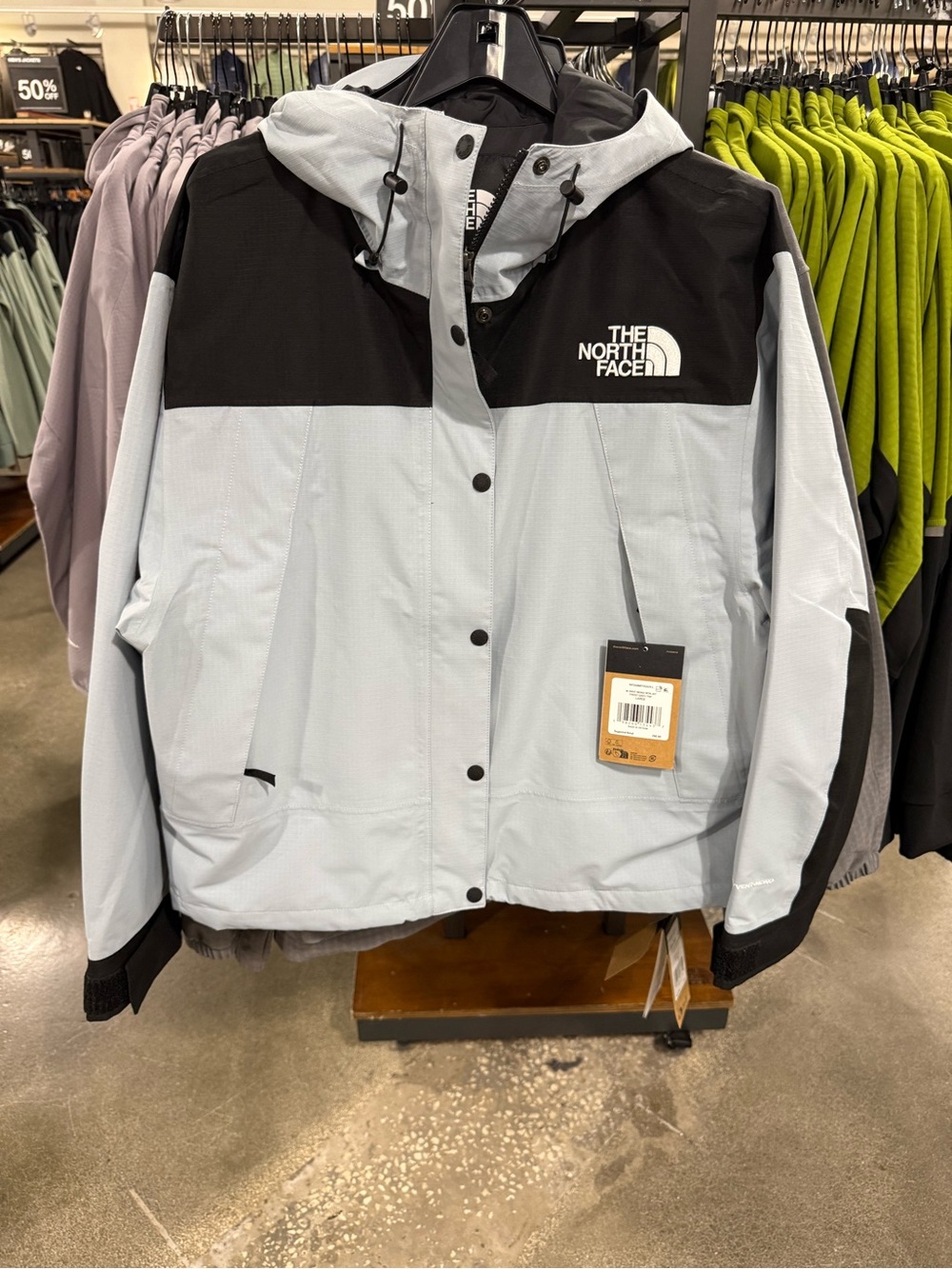 NWT The North Face Women’s DryVent Mono Mountain Jacket Frost Grey/Black L